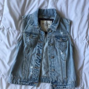 Abercrombie & Fitch vest